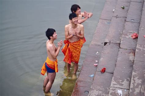 desi lund ki pic|Varanasi Ghats: Bathing Desi Indian Men in Langots and Underwear.